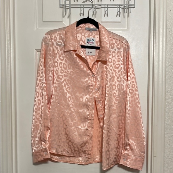 Pink Leopard Print Satin Blouse - Picture 1 of 3